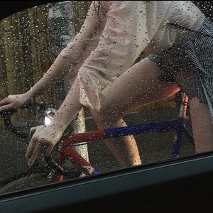 草莓视频深夜在线观看
